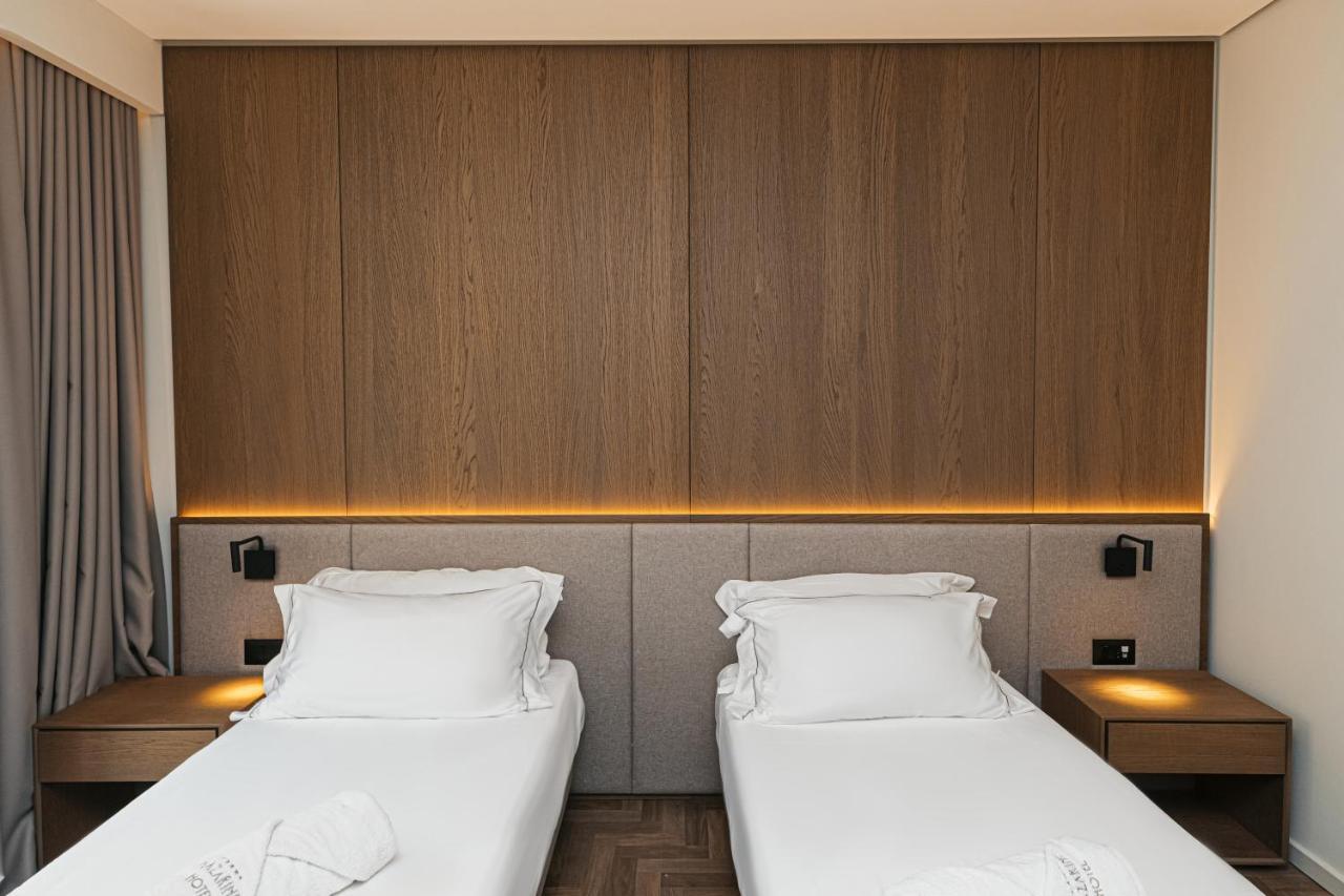 Mazarine Hotel, Vlore, Albania Radhimë エクステリア 写真