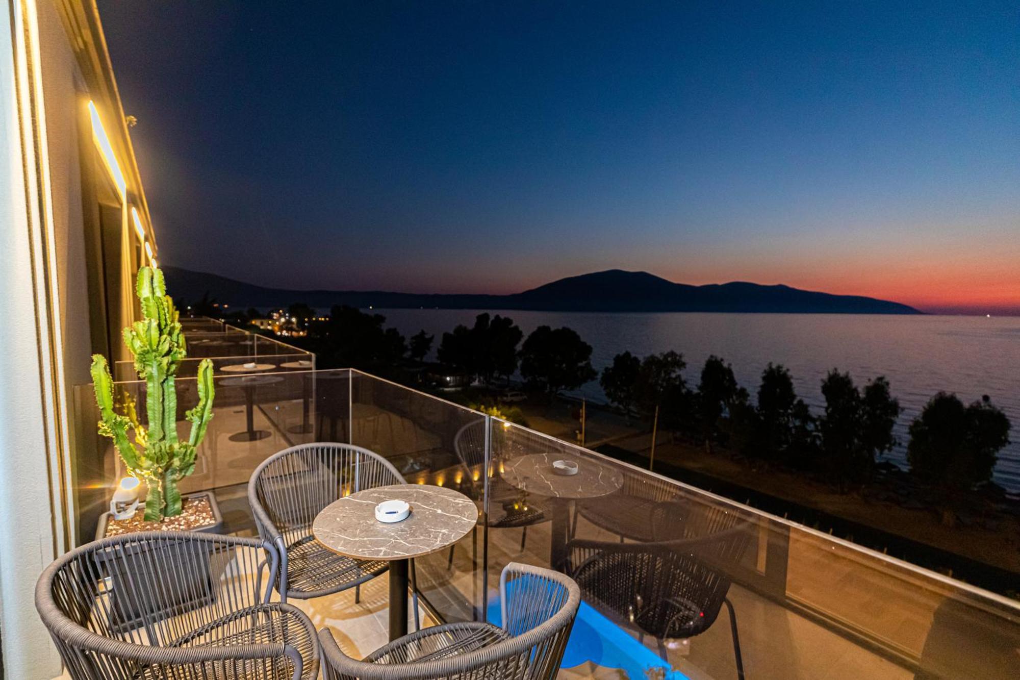 Mazarine Hotel, Vlore, Albania Radhimë エクステリア 写真