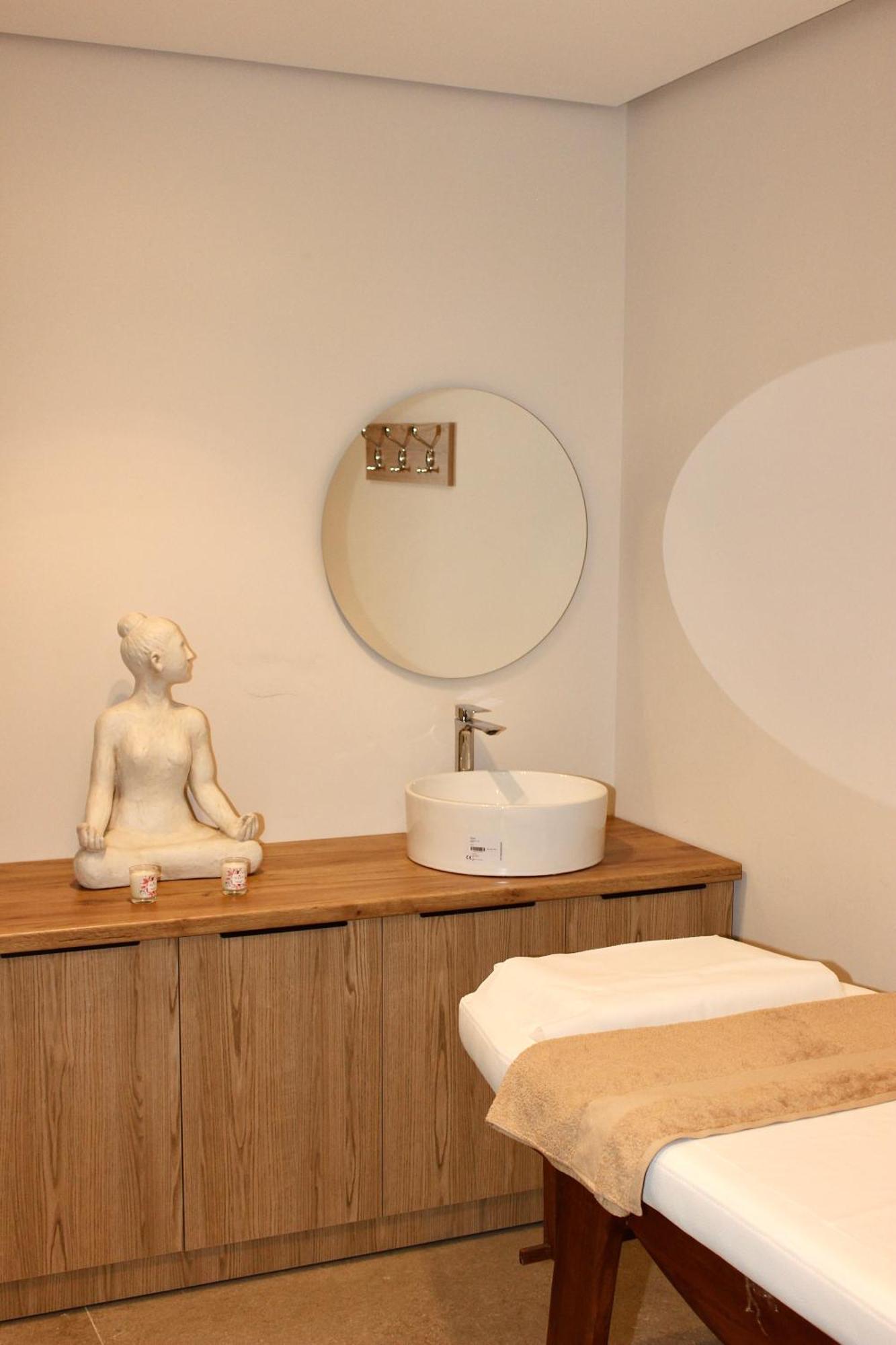 Mazarine Hotel, Vlore, Albania Radhimë エクステリア 写真